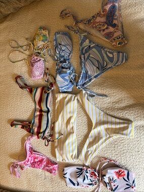 Assorted Women’s Bikini Set in Mixed Colors
